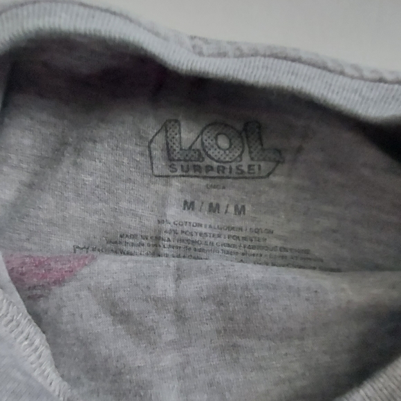 Lol Surprise tshirt in gray with character on it, size Medium - Picture 2 of 3